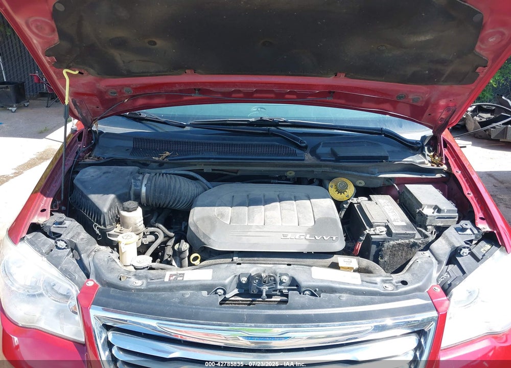 2014 CHRYSLER TOWN & COUNTRY TOURING VIN: 2C4RC1BG4ER292425