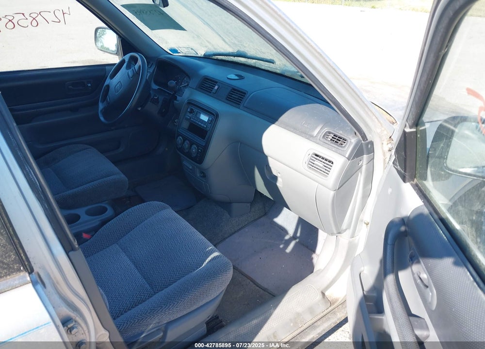 1997 HONDA CR-V VIN: JHLRD1855VC045817