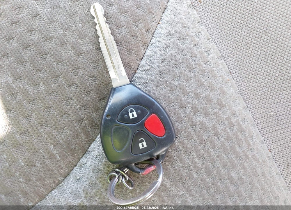 2007 TOYOTA RAV4 VIN: JTMBD33V476030700