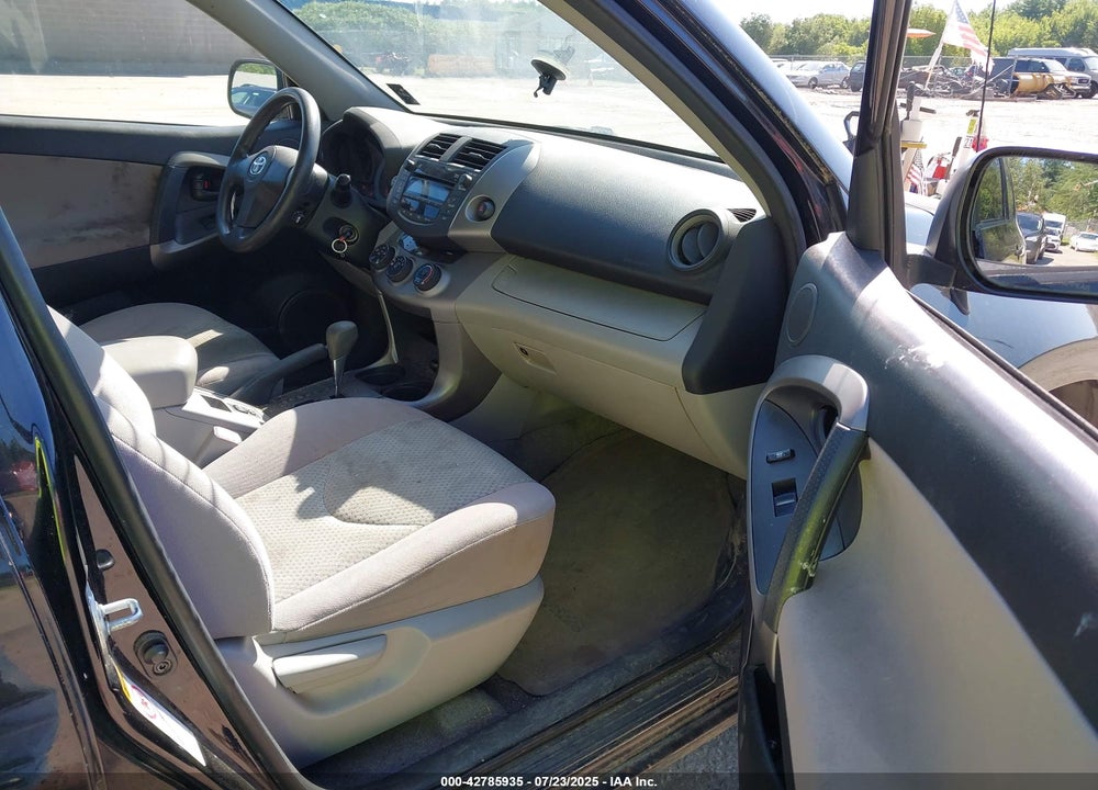 2007 TOYOTA RAV4 VIN: JTMBD33V476030700