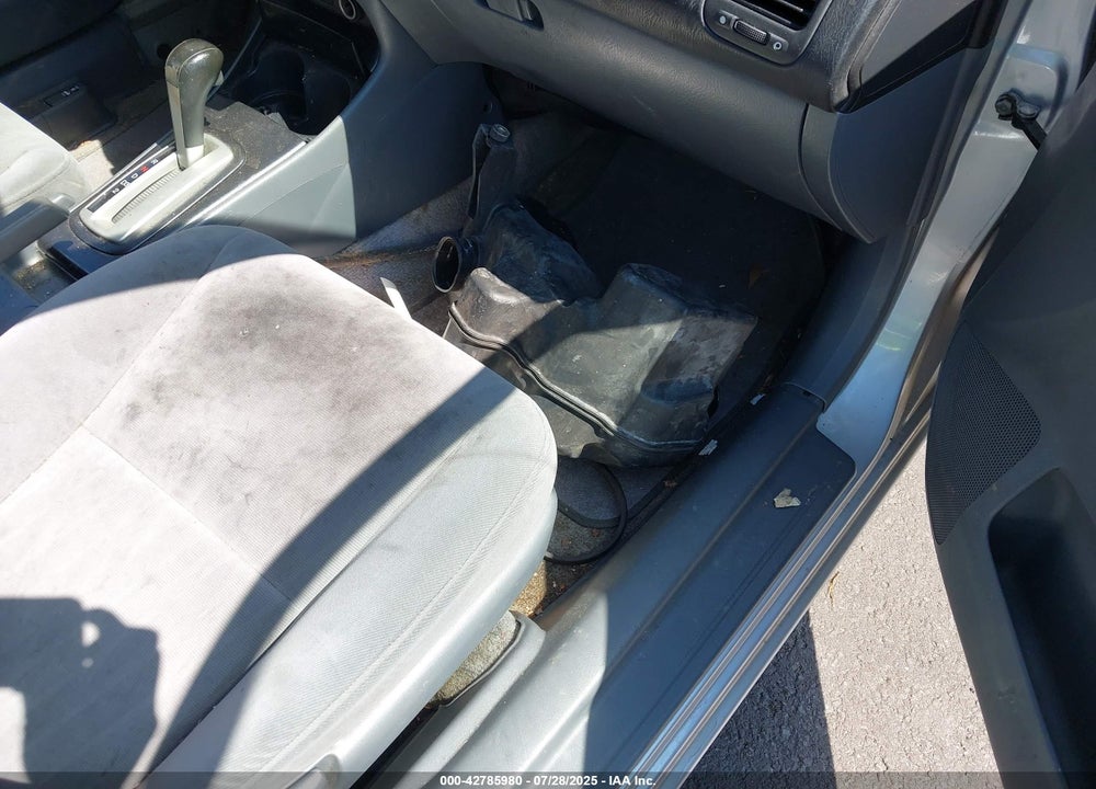 2003 HONDA CIVIC VIN: 2HGES165X3H614287