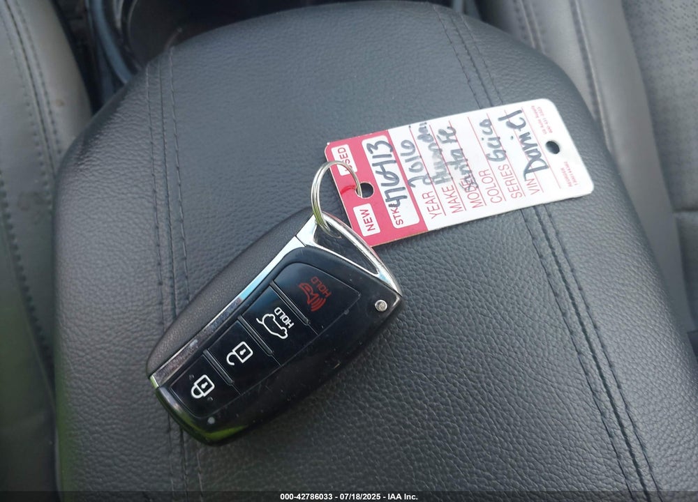 2016 HYUNDAI SANTA FE VIN: 5XYZW4LA2GG318255