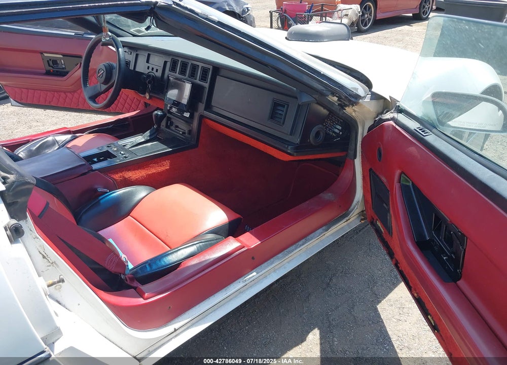 1985 CHEVROLET CORVETTE VIN: 1G1YY0784F5132948