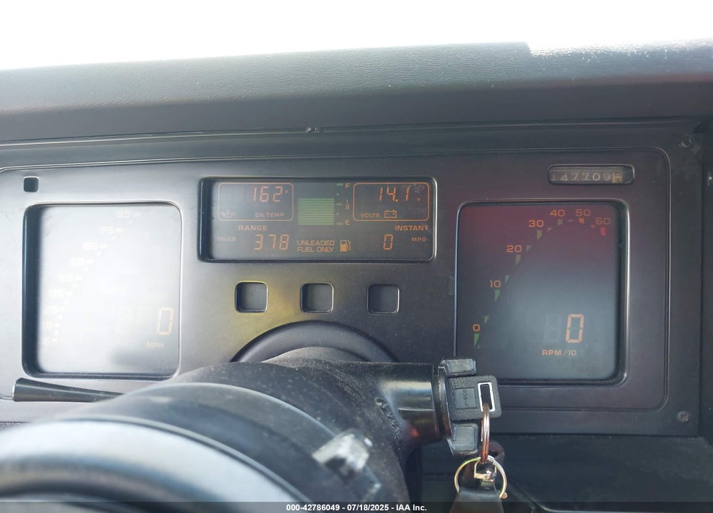 1985 CHEVROLET CORVETTE VIN: 1G1YY0784F5132948