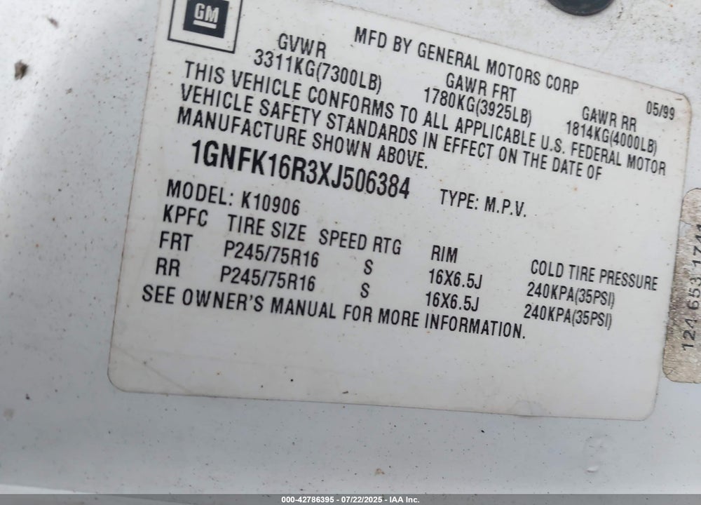 1999 CHEVROLET SUBURBAN 1500 VIN: 1GNFK16R3XJ506384