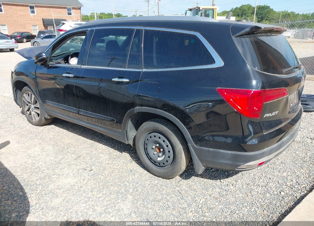 2017 HONDA PILOT VIN: 5FNYF5H91HB038268