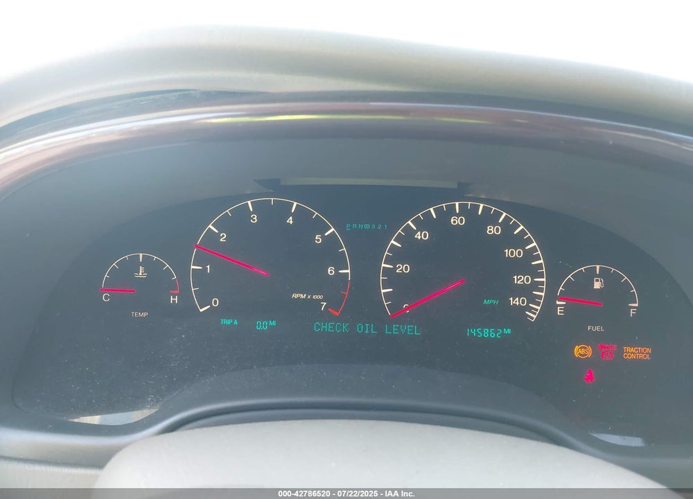 2000 CADILLAC DEVILLE DTS VIN: 1G6KF5790YU332178