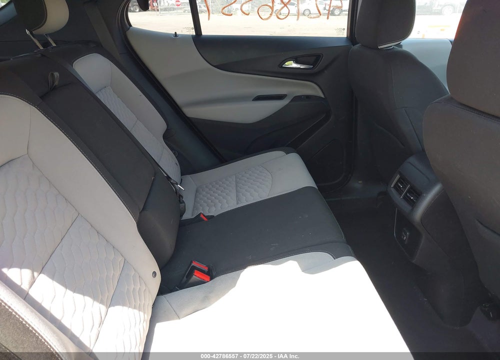 2019 CHEVROLET EQUINOX VIN: 2GNAXUEV2K6101683