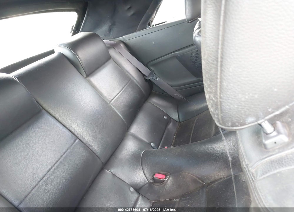 2005 FORD MUSTANG VIN: 1ZVFT84N455252427