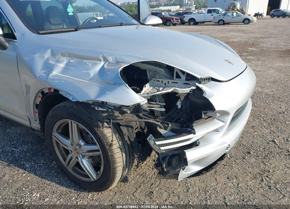 2014 PORSCHE CAYENNE VIN: WP1AA2A28ELA07344