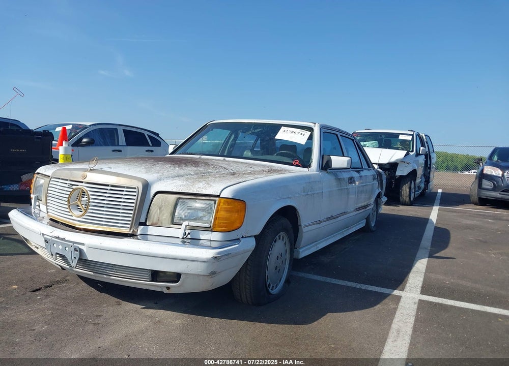 1990 MERCEDES-BENZ 560 SEL VIN: WDBCA39E9LA543211