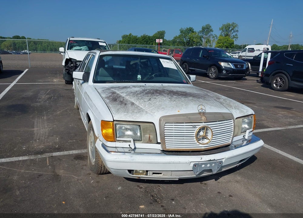 1990 MERCEDES-BENZ 560 SEL VIN: WDBCA39E9LA543211