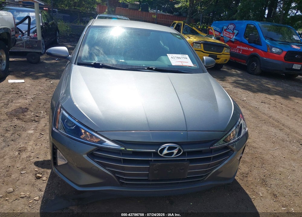 2019 HYUNDAI ELANTRA VIN: KMHD74LF8KU779580