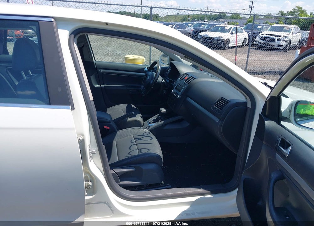 2008 VOLKSWAGEN JETTA SE/SEL VIN: 3VWRZ71KX8M012247