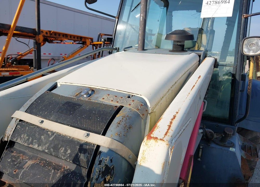 2005 TEREX BACKHOE VIN: 5MFH44TC05BFM5109