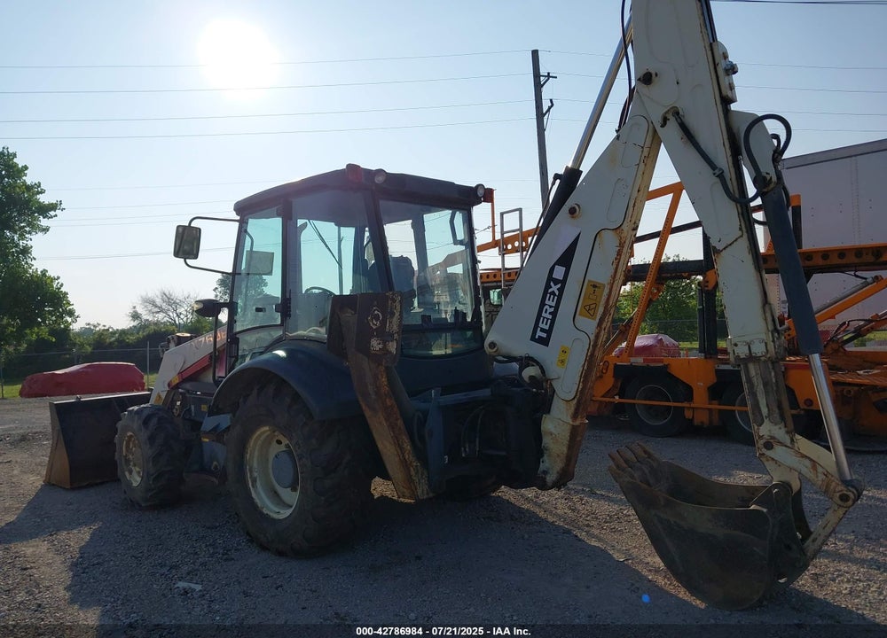 2005 TEREX BACKHOE VIN: 5MFH44TC05BFM5109