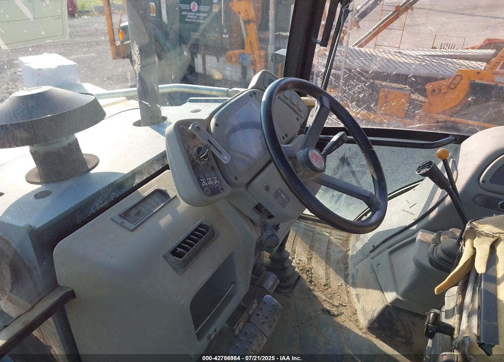 2005 TEREX BACKHOE VIN: 5MFH44TC05BFM5109