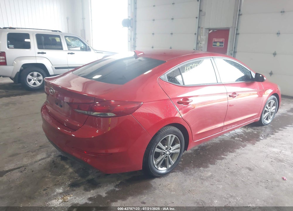 2017 HYUNDAI ELANTRA VIN: 5NPD84LF9HH006850