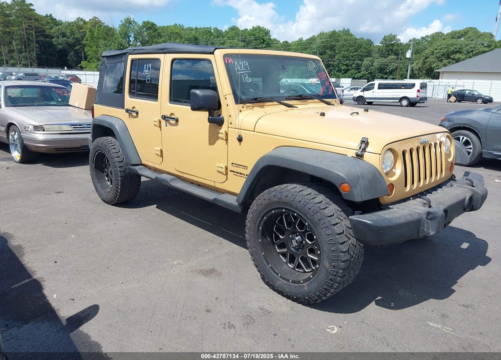 2013 JEEP WRANGLER / VIN: 1C4BJWDG4DL662586