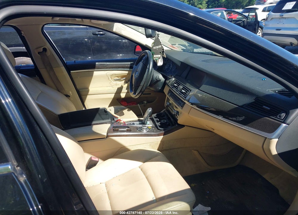 2011 BMW 5 SERIES VIN: WBAFU7C5XBC872330