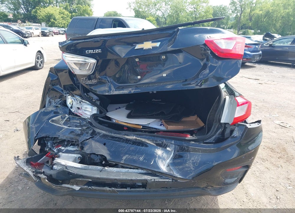2016 CHEVROLET CRUZE VIN: 1G1BE5SM7G7287709