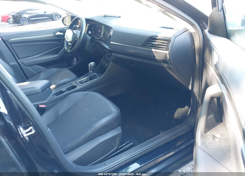 2019 VOLKSWAGEN JETTA VIN: 3VWE57BU1KM243684