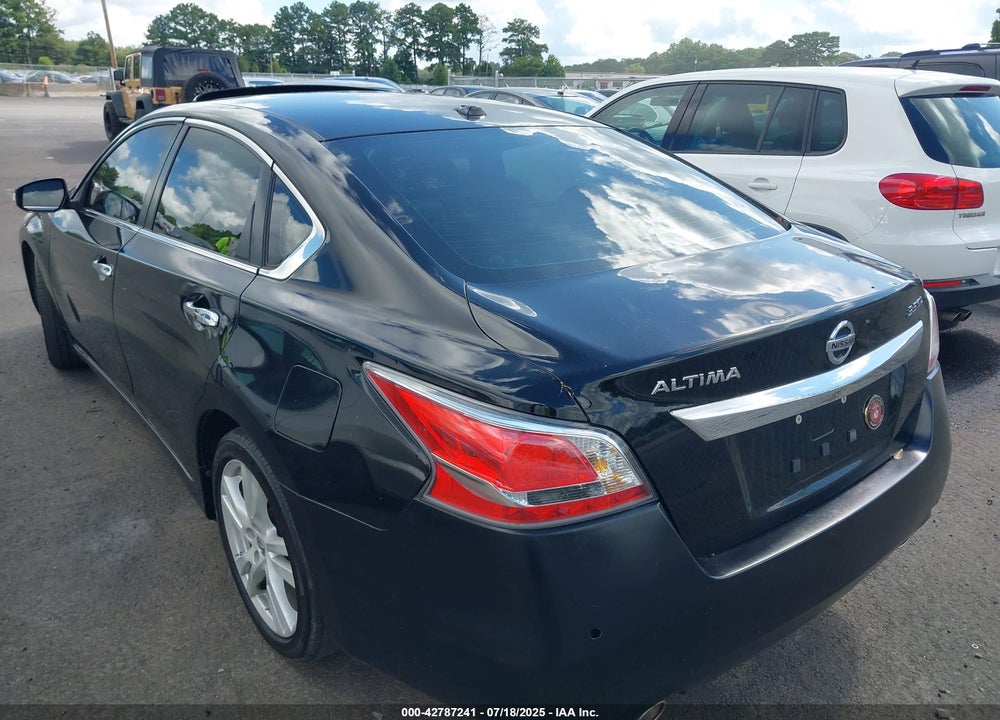 2015 NISSAN ALTIMA VIN: 1N4BL3AP7FC493914