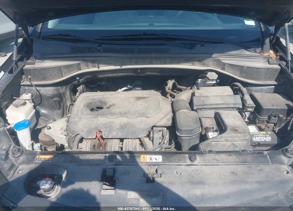 2017 HYUNDAI SANTA FE VIN: 5XYZU3LB8HG423487
