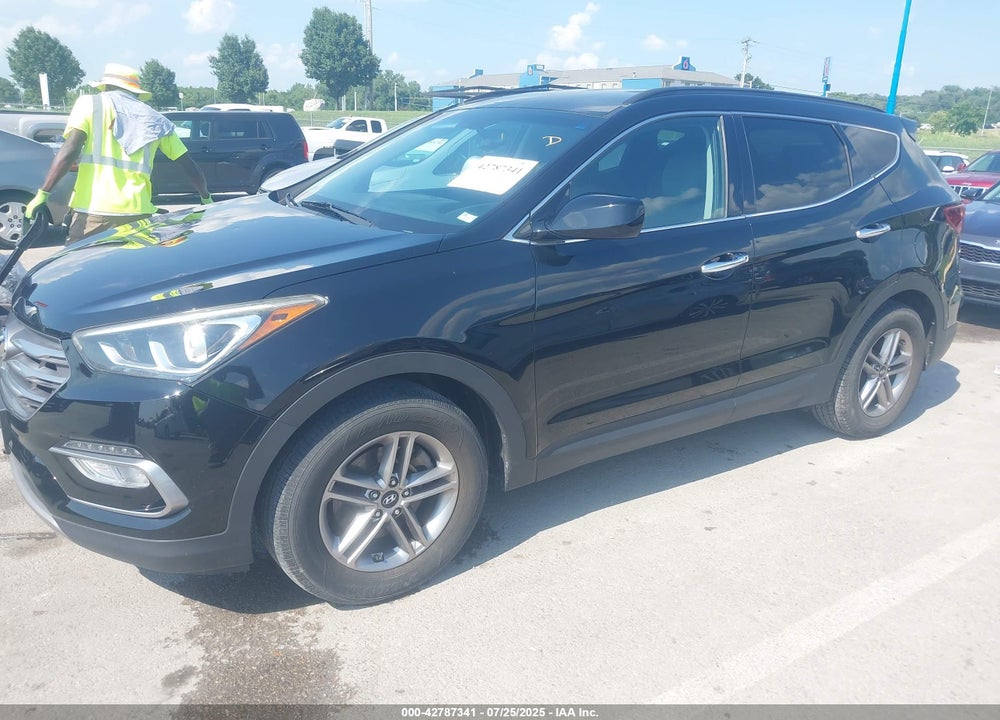 2017 HYUNDAI SANTA FE VIN: 5XYZU3LB8HG423487