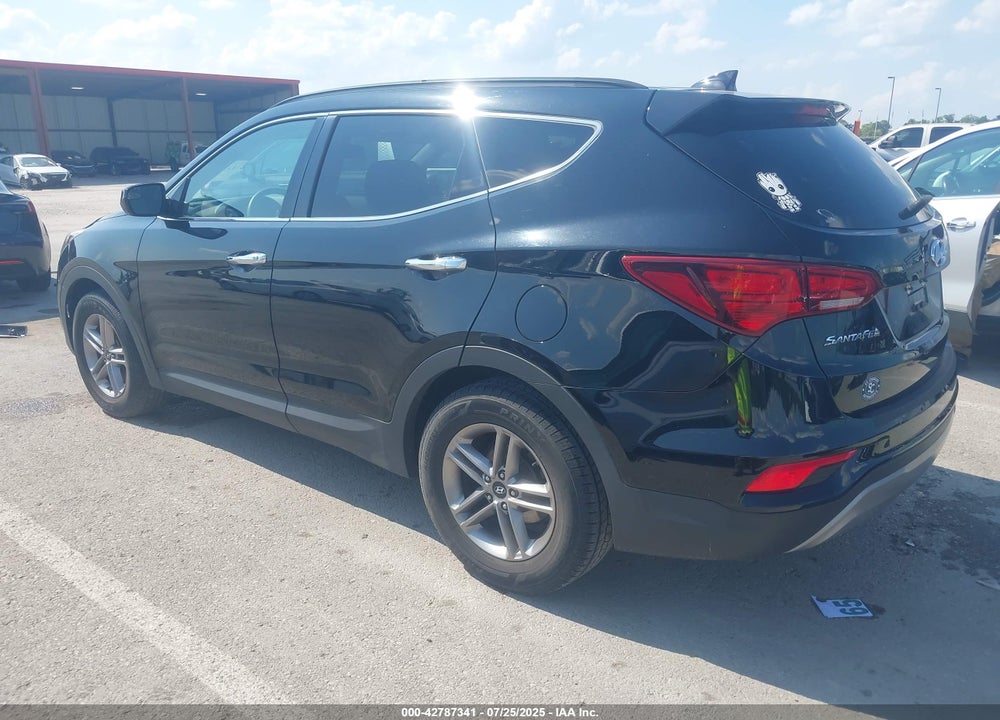 2017 HYUNDAI SANTA FE VIN: 5XYZU3LB8HG423487