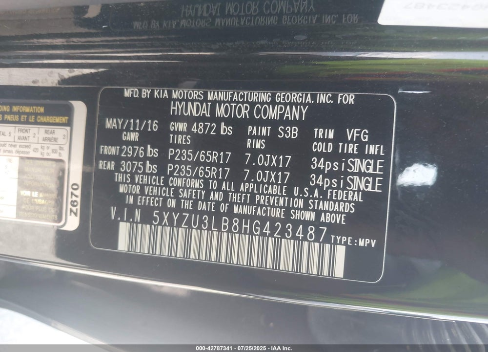 2017 HYUNDAI SANTA FE VIN: 5XYZU3LB8HG423487