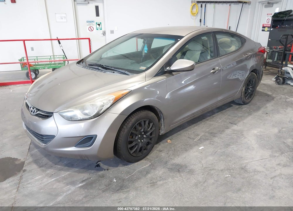 2011 HYUNDAI ELANTRA VIN: 5NPDH4AE8BH022183