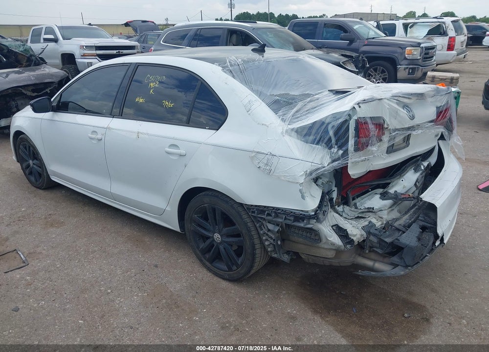 2018 VOLKSWAGEN JETTA VIN: 3VWD17AJ0JM221902