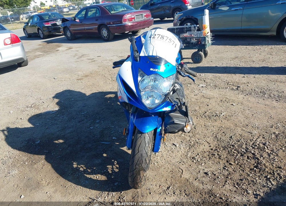 2013 SUZUKI GSX-R600 VIN: JS1GN7FA3D2102230
