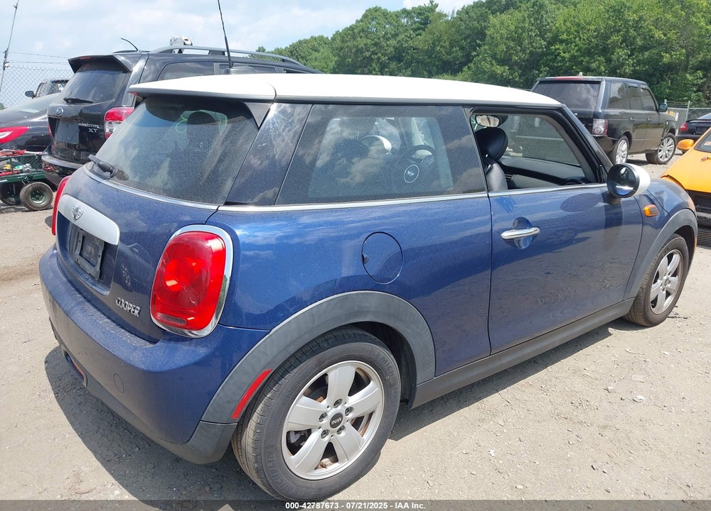 2015 MINI COOPER VIN: WMWXM5C52F3A60702