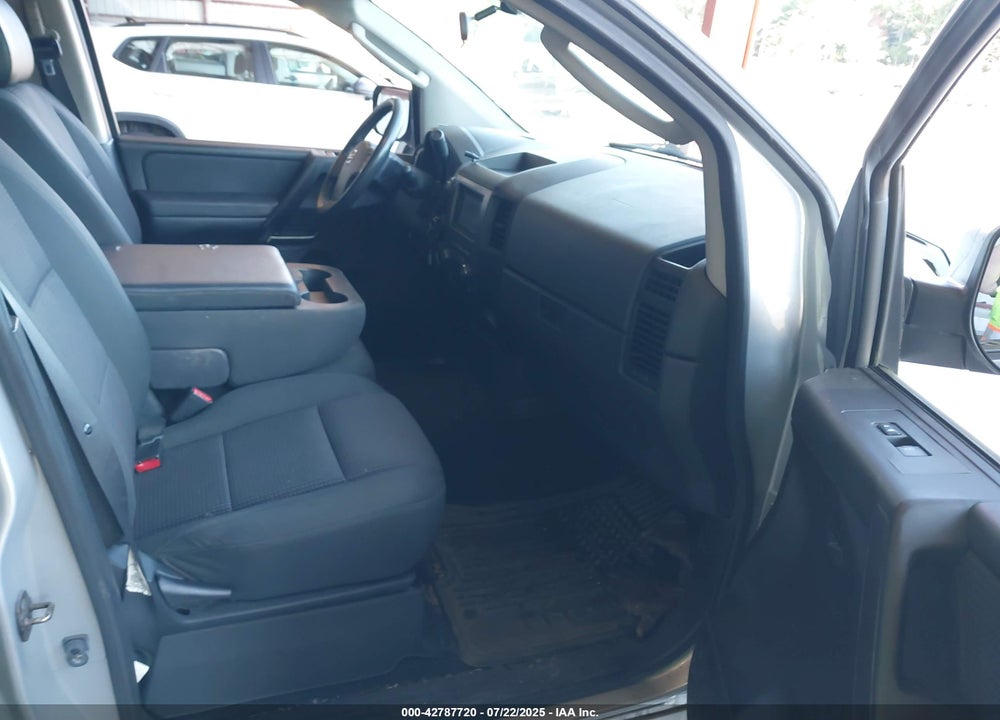 2010 NISSAN TITAN VIN: 1N6AA0FJ4AN303222