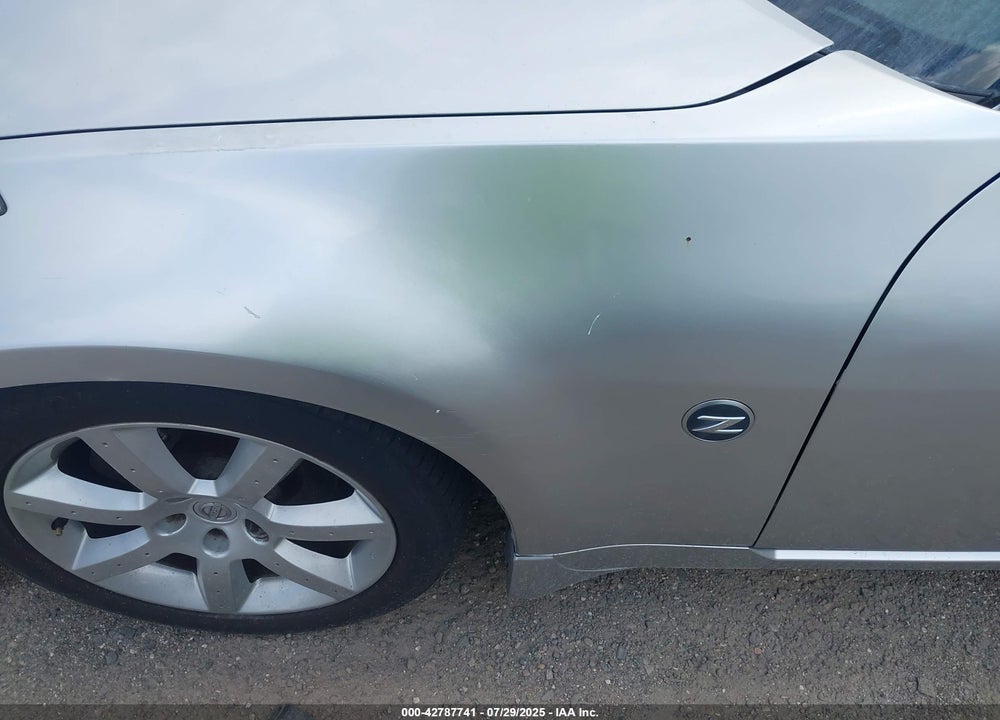 2003 NISSAN 350Z VIN: JN1AZ34E13T007885