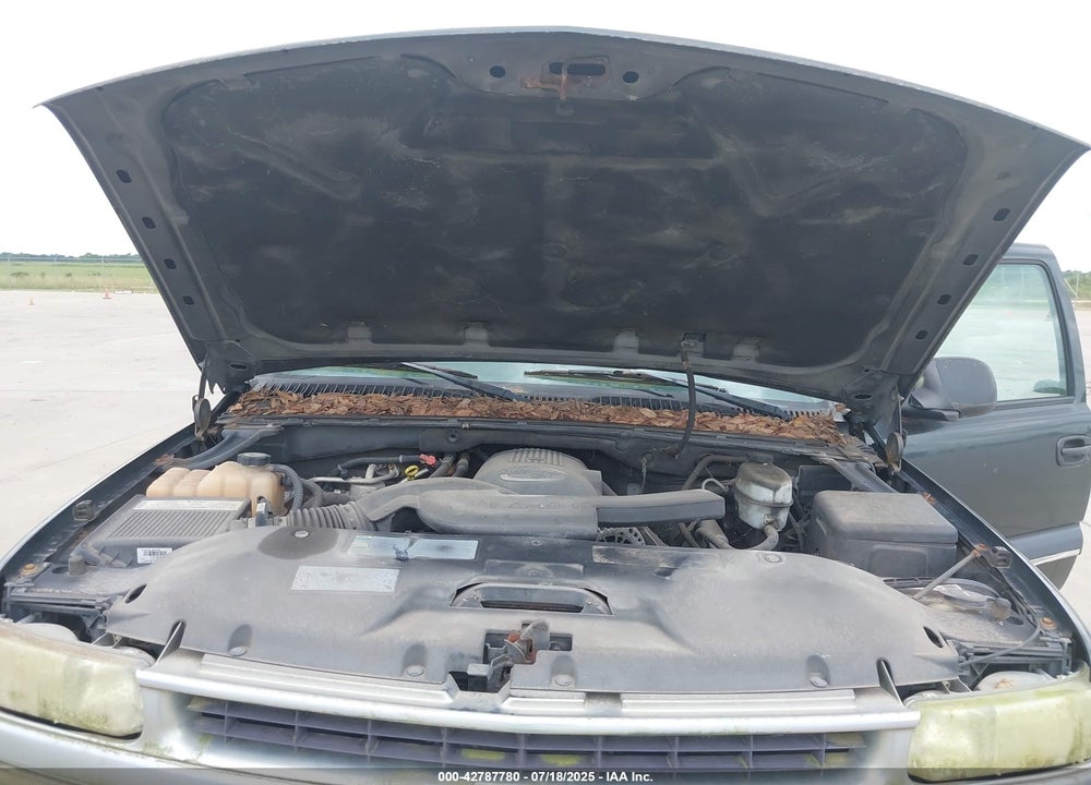 2004 CHEVROLET SUBURBAN 1500 LT VIN: 3GNEC16Z04G158694