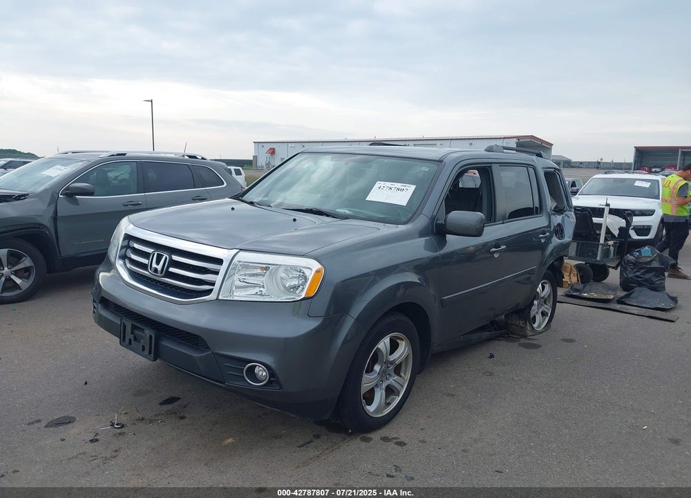 2013 HONDA PILOT VIN: 5FNYF4H62DB017987