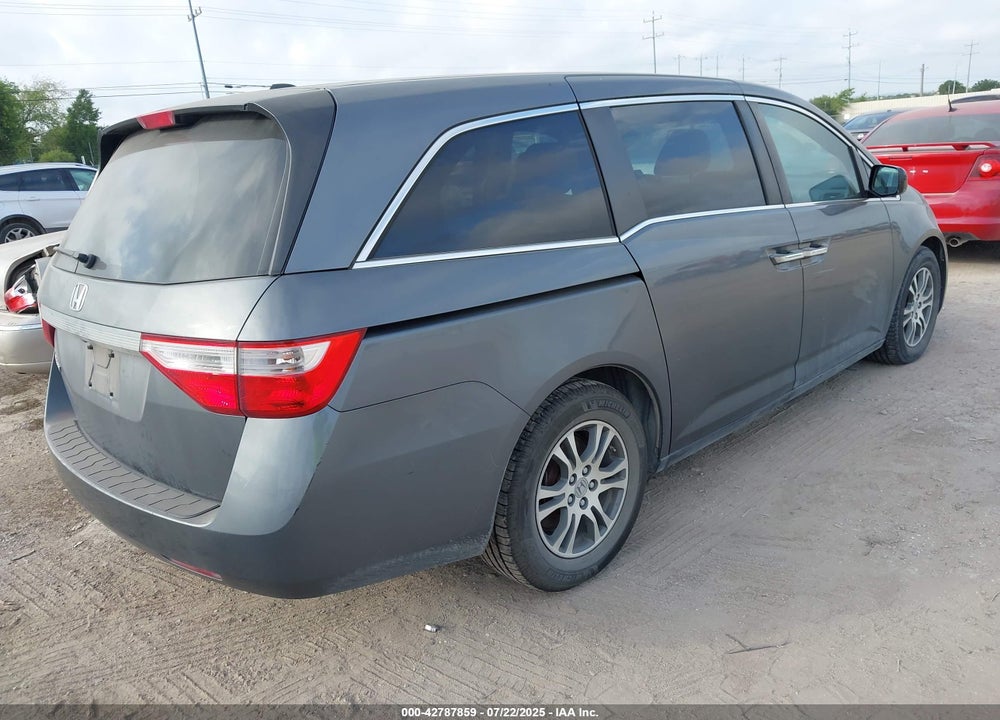 2011 HONDA ODYSSEY EX-L VIN: 5FNRL5H68BB103322