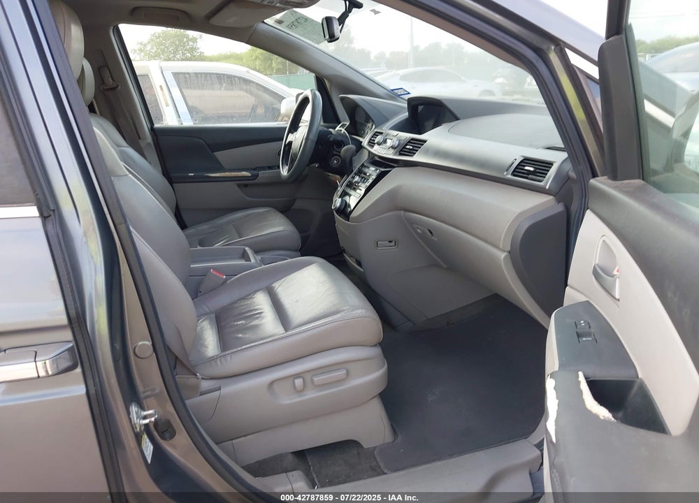 2011 HONDA ODYSSEY EX-L VIN: 5FNRL5H68BB103322