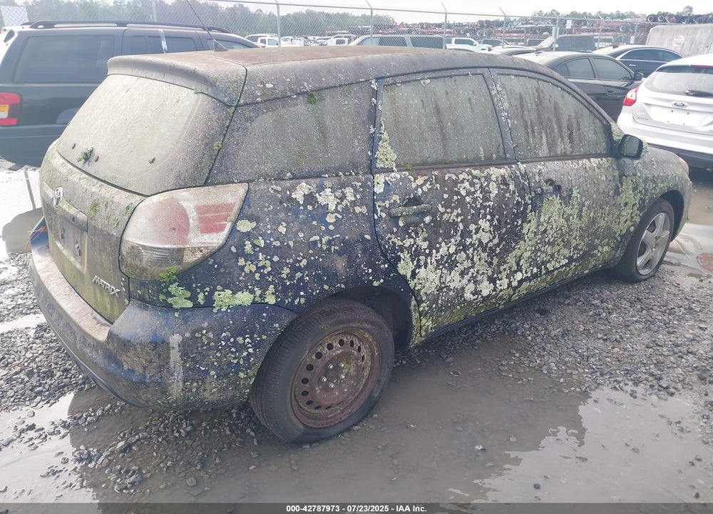 2005 TOYOTA MATRIX VIN: 2T1KR32E95C389937