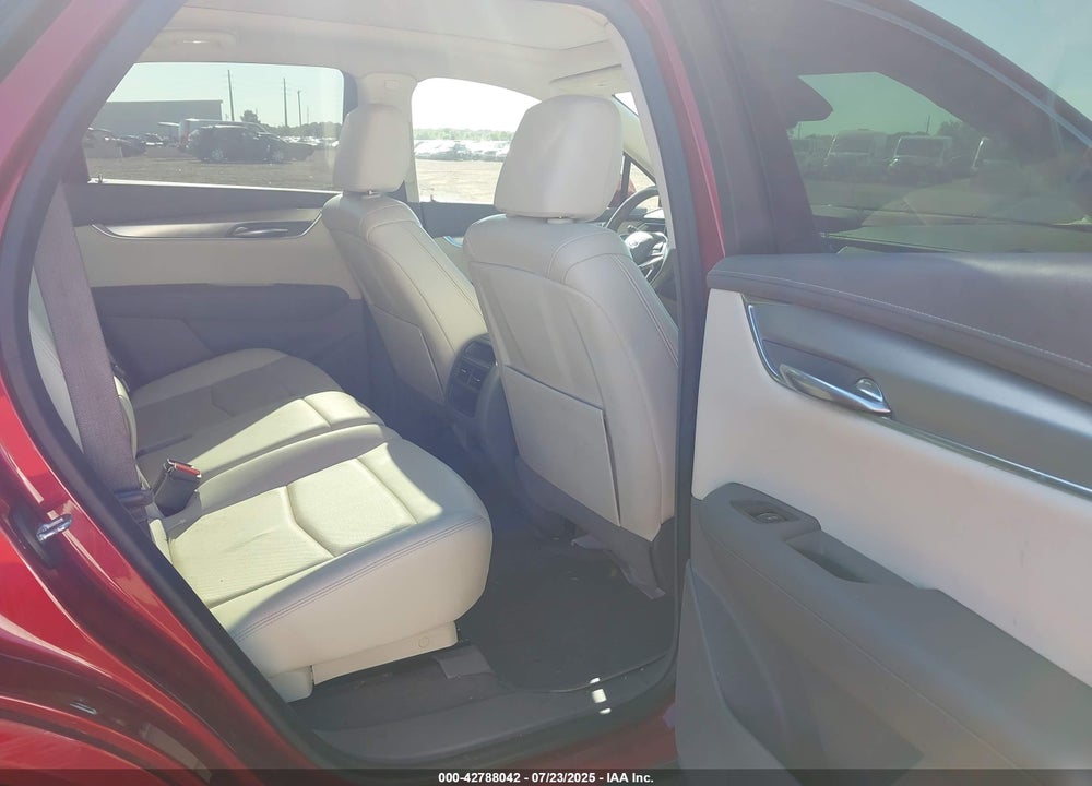 2021 CADILLAC XT5 AWD PREMIUM LUXURY VIN: 1GYKNDR41MZ122028