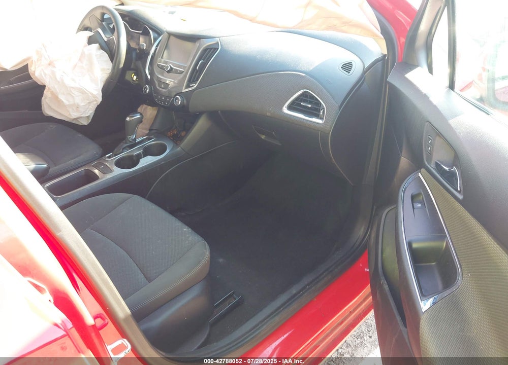 2018 CHEVROLET CRUZE VIN: 1G1BE5SM8J7178442