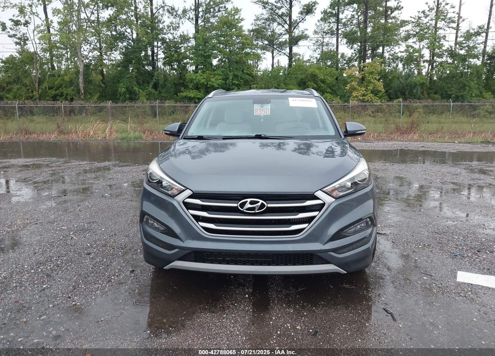 2017 HYUNDAI TUCSON VIN: KM8J33A27HU426233