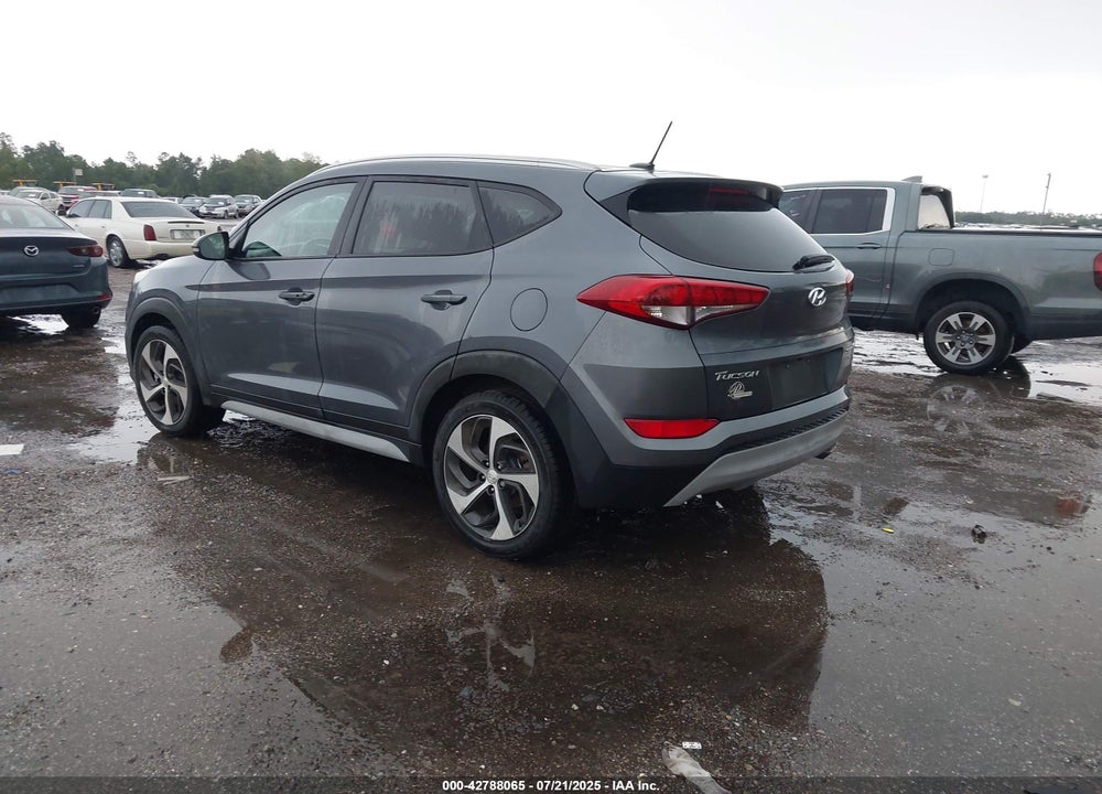 2017 HYUNDAI TUCSON VIN: KM8J33A27HU426233