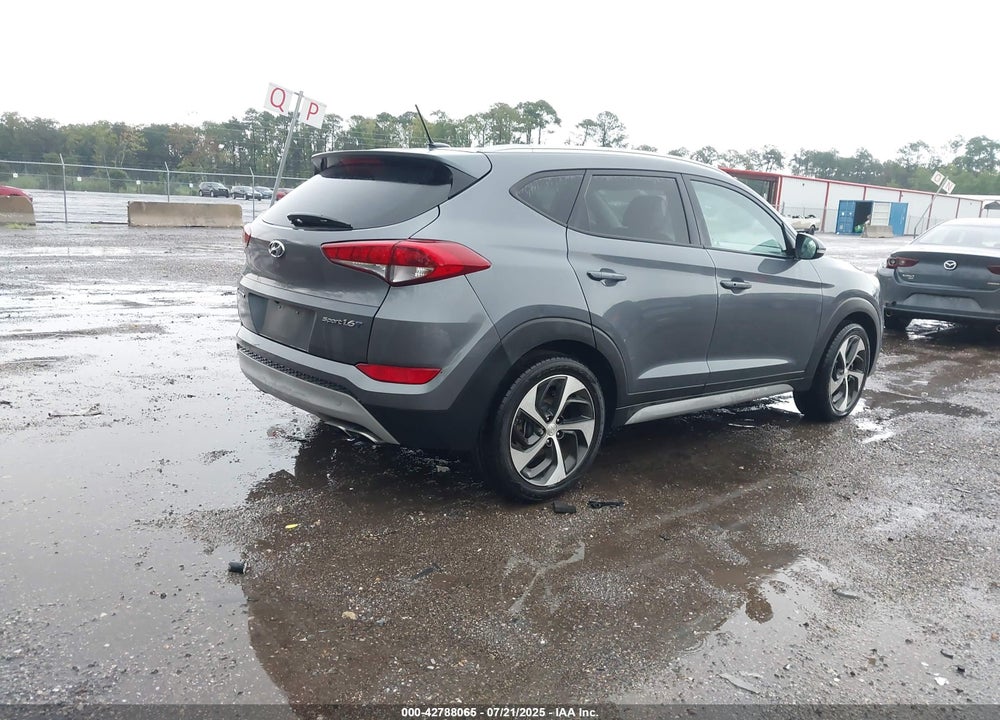 2017 HYUNDAI TUCSON VIN: KM8J33A27HU426233
