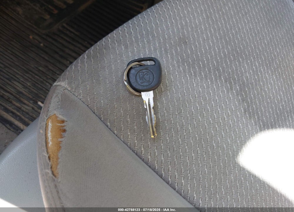 2008 SATURN AURA VIN: 1G8ZS57N98F132886