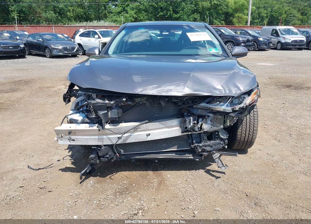2018 TOYOTA CAMRY VIN: 4T1B11HK3JU645801