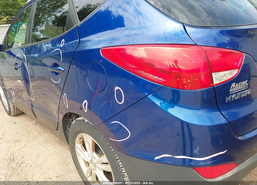 2013 HYUNDAI TUCSON VIN: KM8JUCAC9DU758559